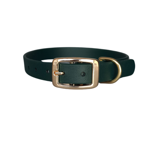 donkergroene halsband met gouden hardware